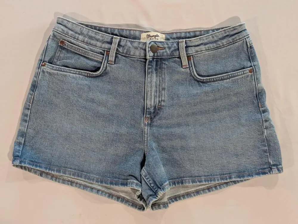 Wrangler Retro Shorts Womens 31 Blue Denim Hot Pants Mid Rise Stretch 3 Inseam
